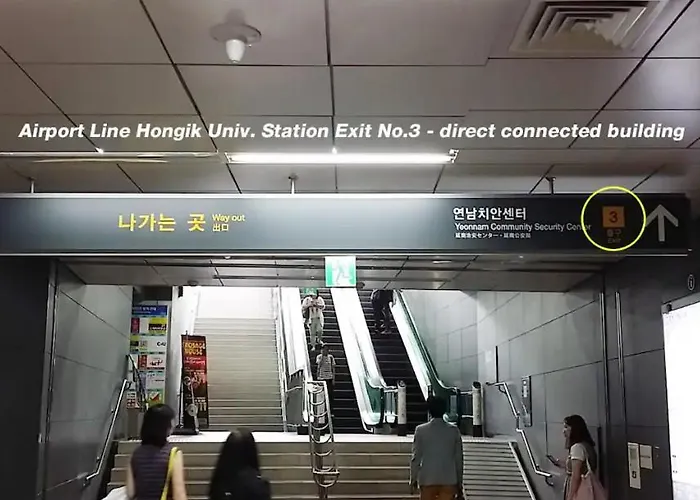 Hongik Univ Hongdae * ソウル特別市