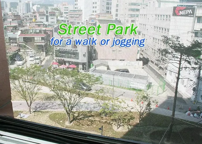 Hongik Univ Hongdae * ソウル特別市