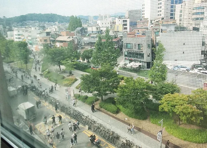 Hongik Univ Hongdae *